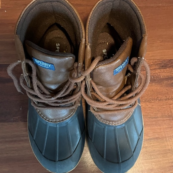 Brown Sperry Boots - Picture 3 of 4
